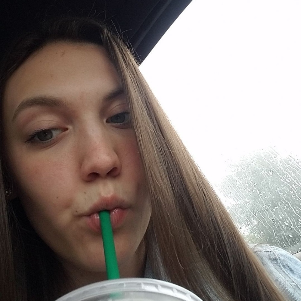 Meet your Posher, Nena